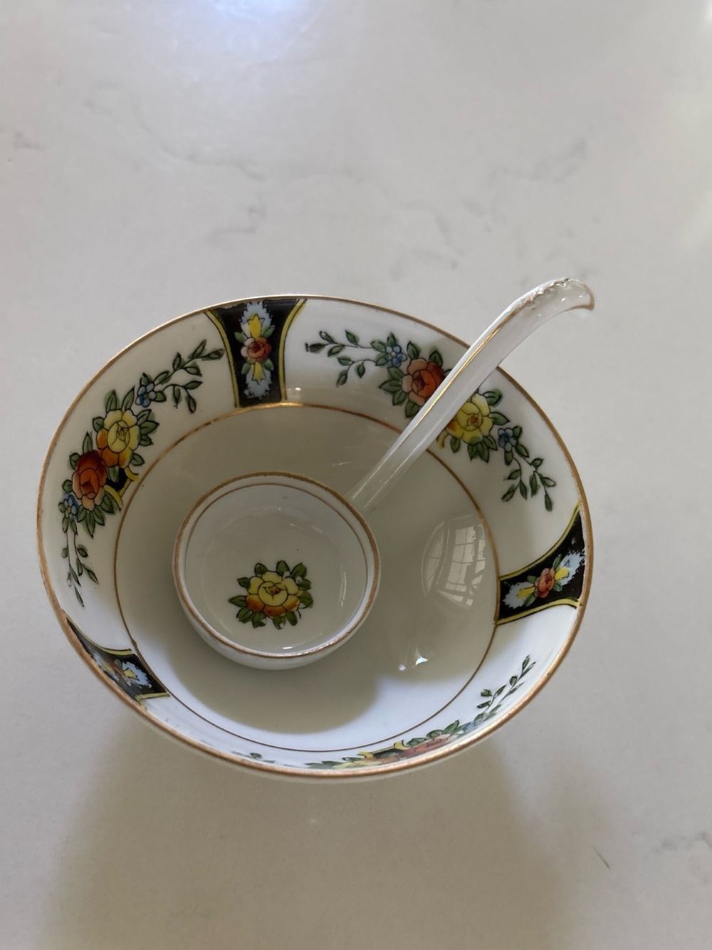 Noritake White Porcelain Serving Bowl and Ladle with Floral Trim - Picture 15 of 16